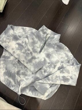 Hippie Rose Gray & White Tie-Dye Quarter-Zip Pullover